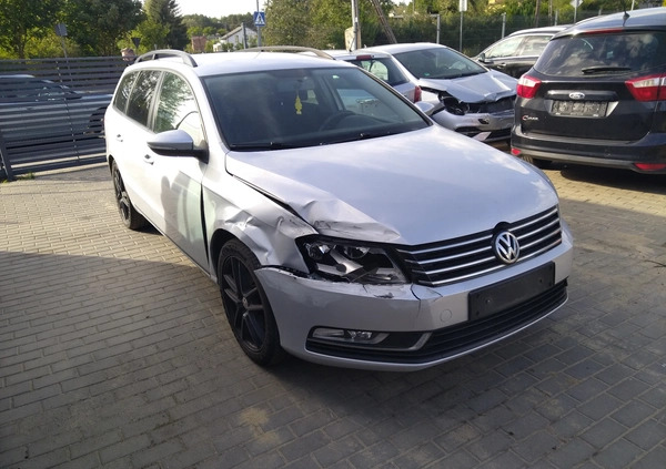 Volkswagen Passat cena 15000 przebieg: 187000, rok produkcji 2011 z Kalisz Pomorski małe 191